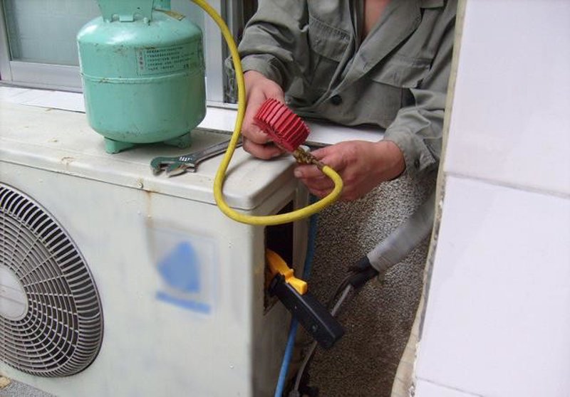 中央空调加氟